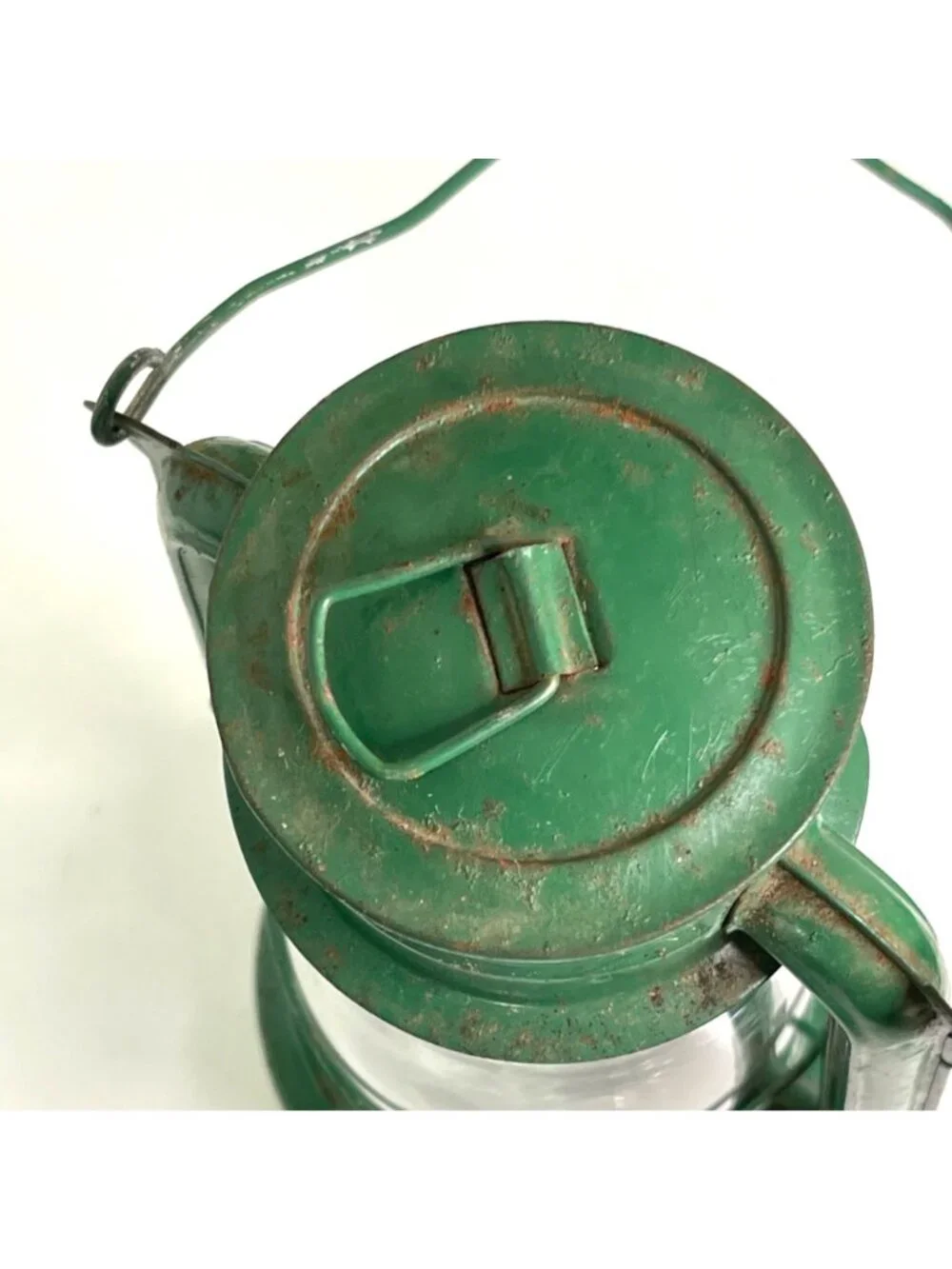 Vintage Green Hurricane Kerosene Lantern Great Condition Clear Globe 12